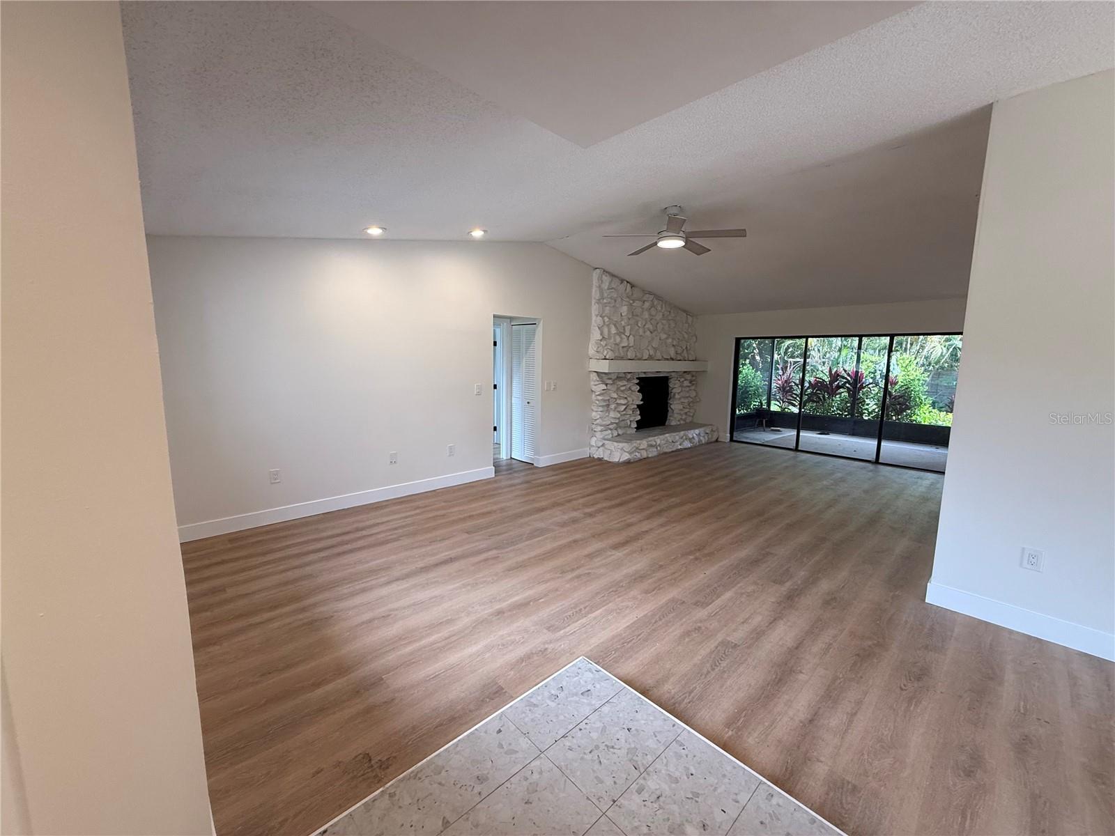 6468 JARVIS RD — photo 7