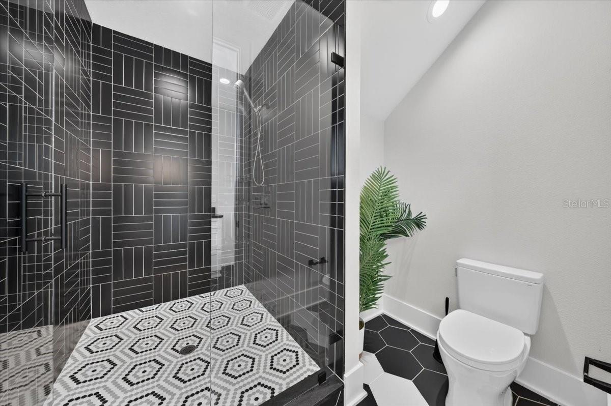 1308 W PLYMOUTH ST — photo 34