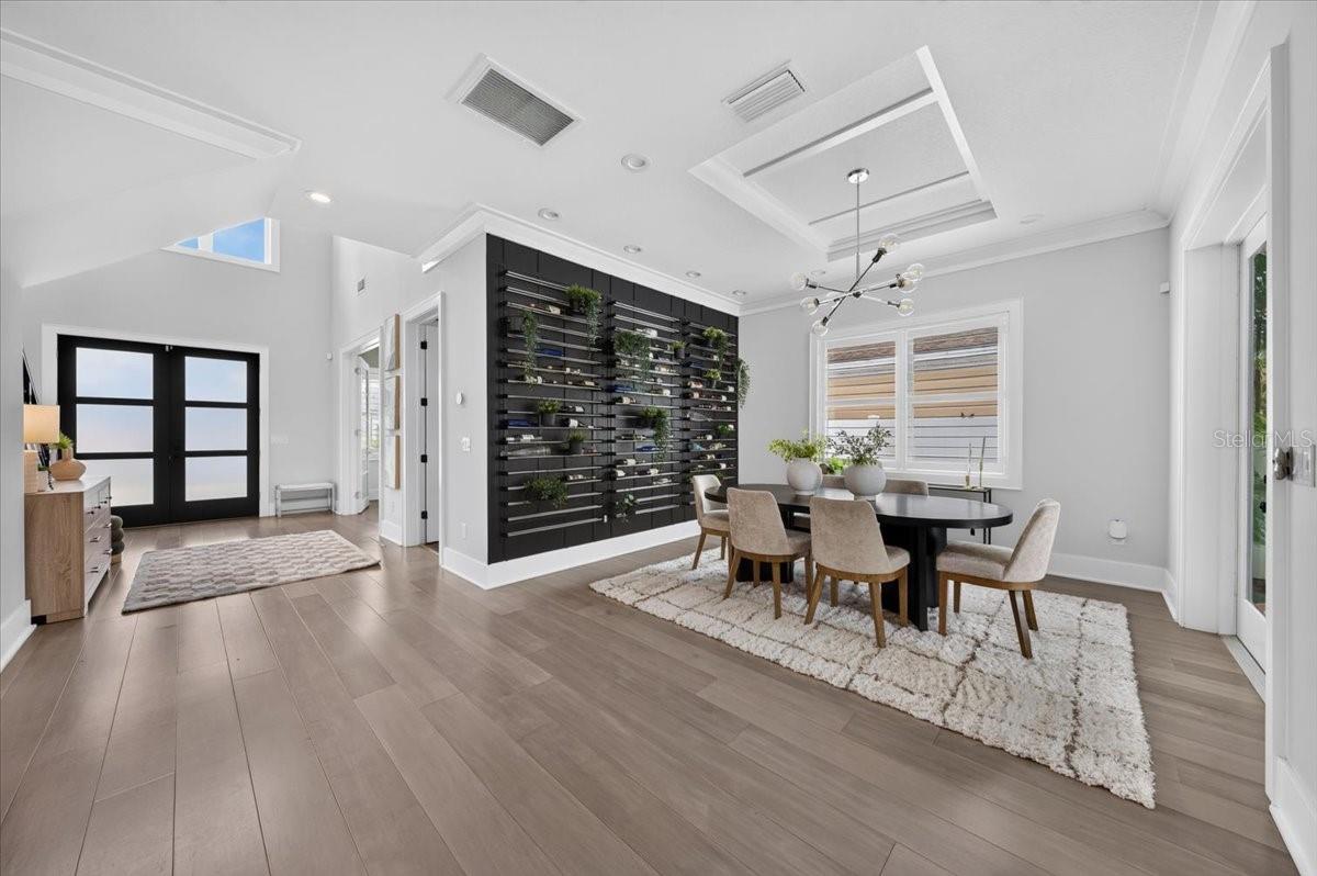 1308 W PLYMOUTH ST — photo 9