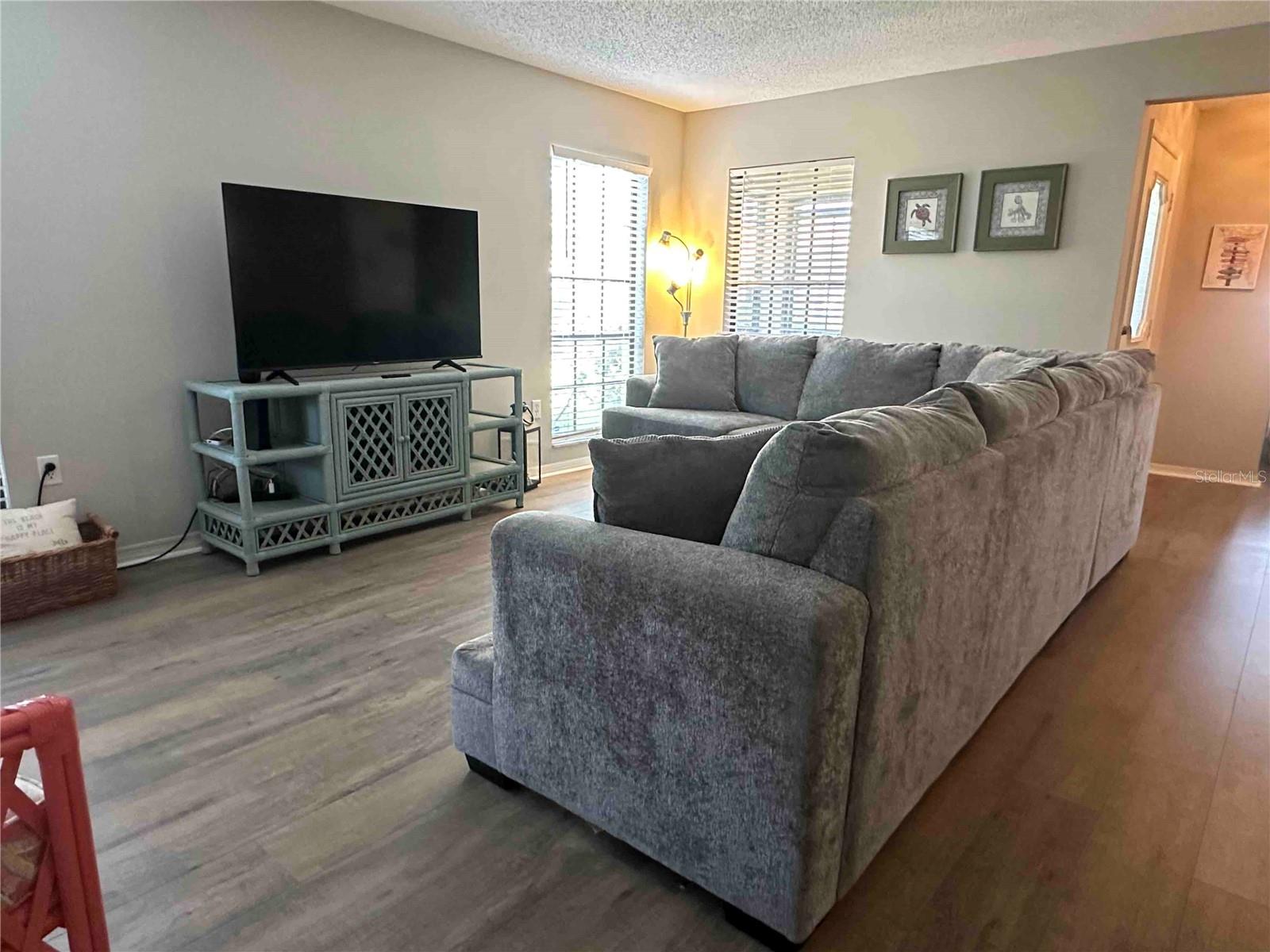 3312 VIVIENDA BLVD — photo 5