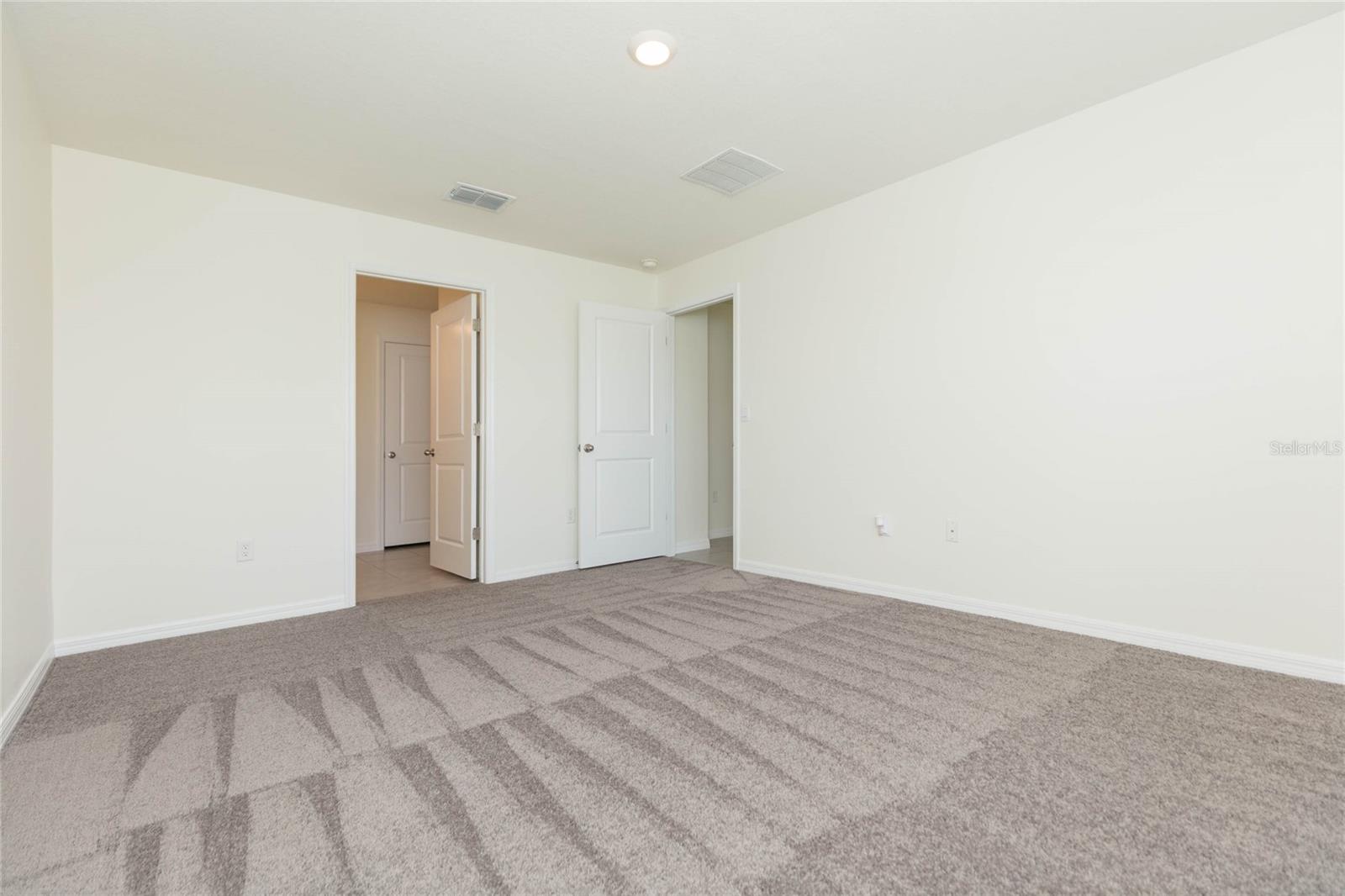 10732 CHIPPEWA DR — photo 22