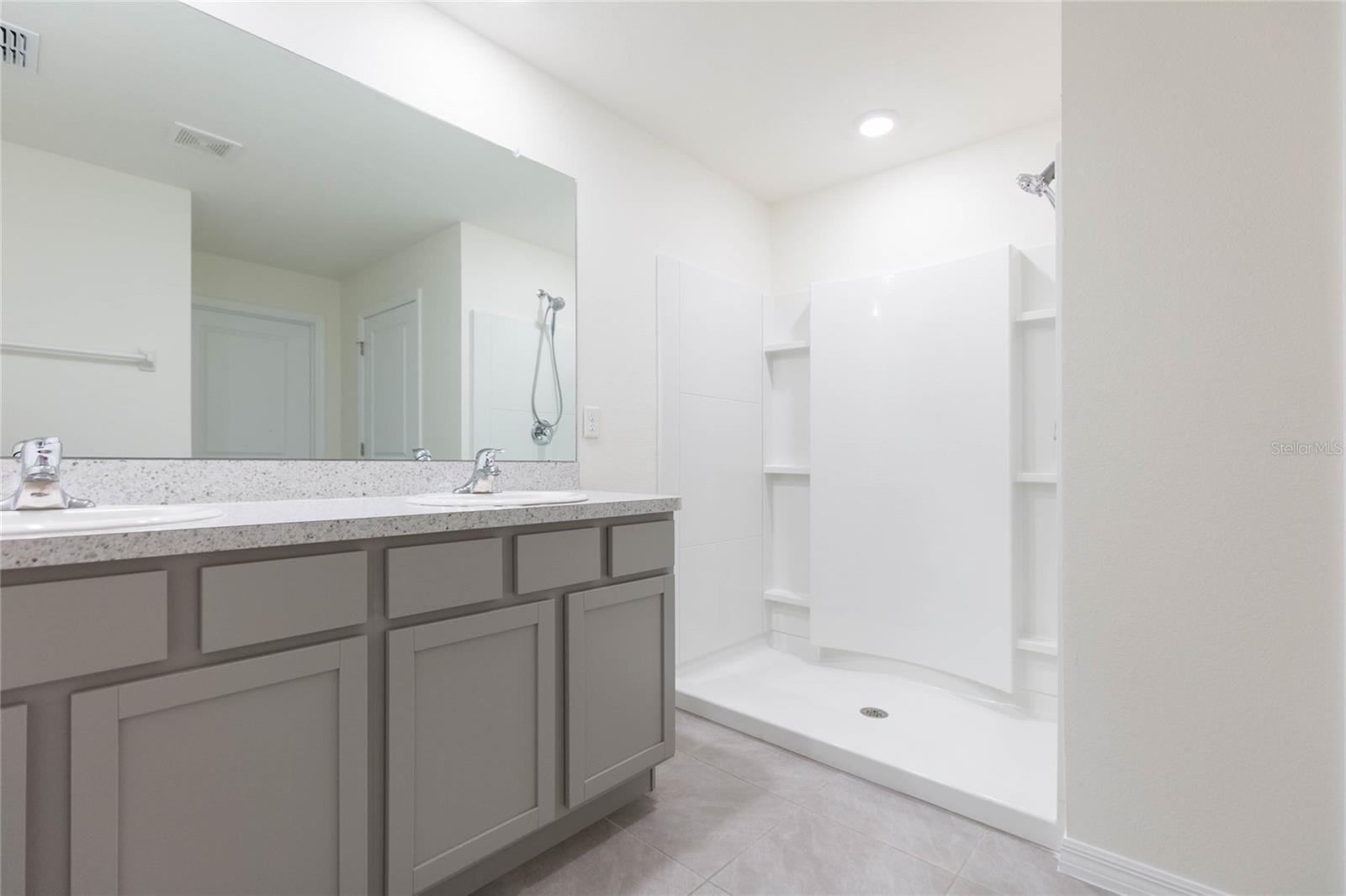 10732 CHIPPEWA DR — photo 23