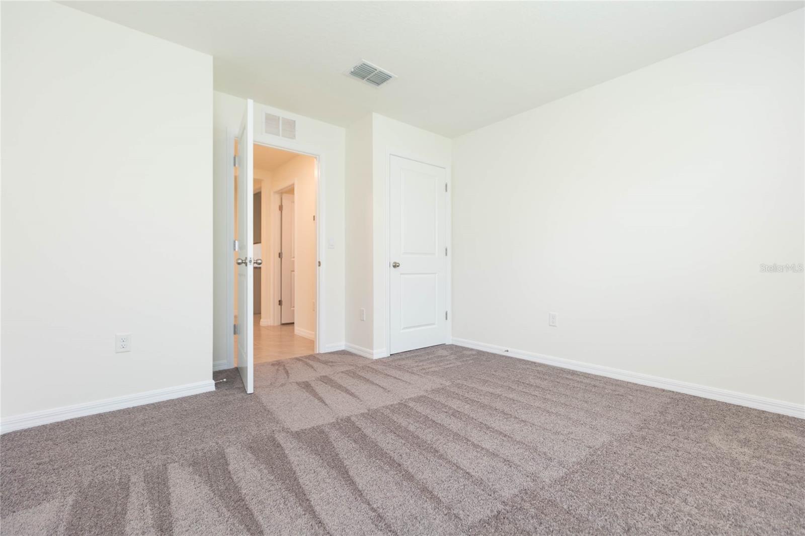10732 CHIPPEWA DR — photo 35