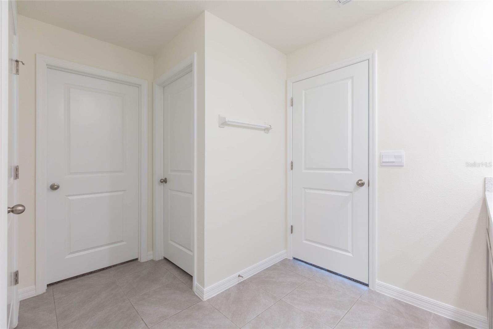 10732 CHIPPEWA DR — photo 25
