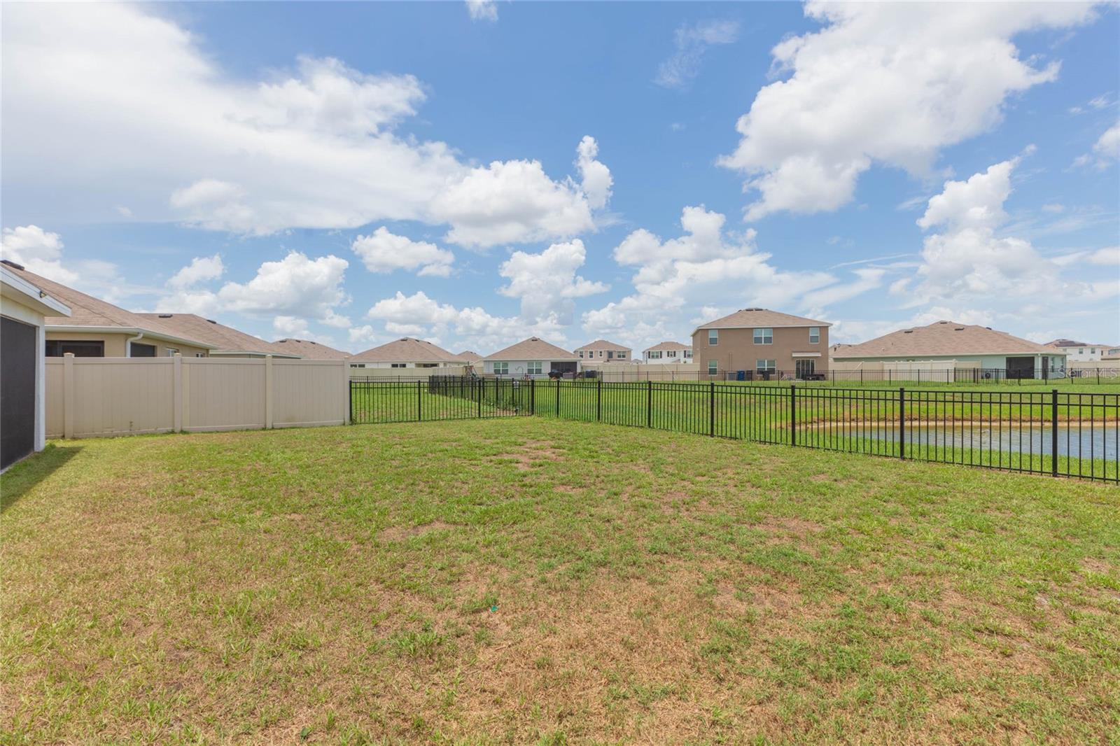 10732 CHIPPEWA DR — photo 42