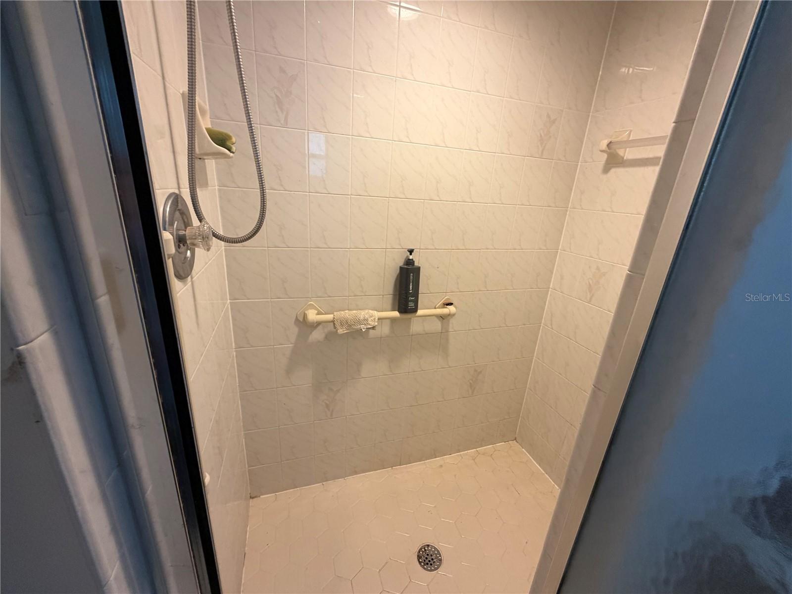 5264 BRICKELL DR — photo 16