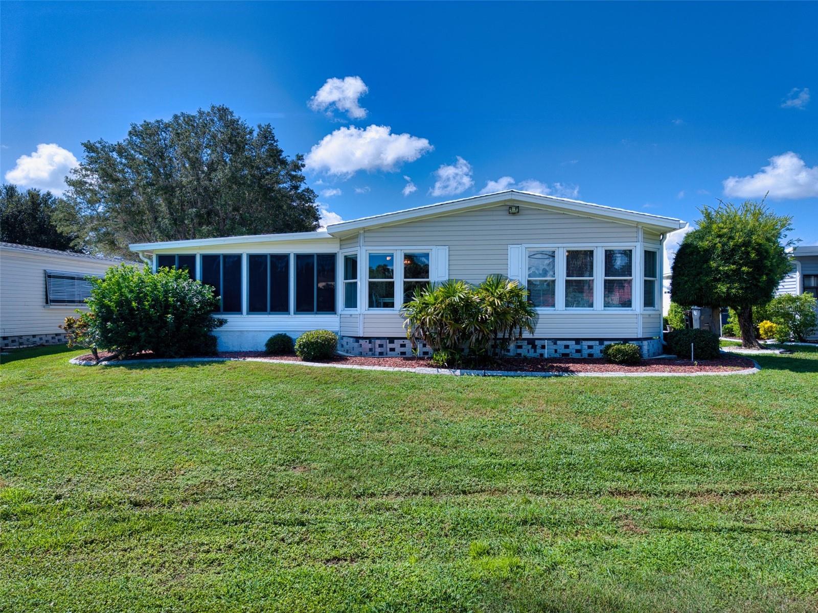 8530 COUNTESS AVENUE CIR — photo 23