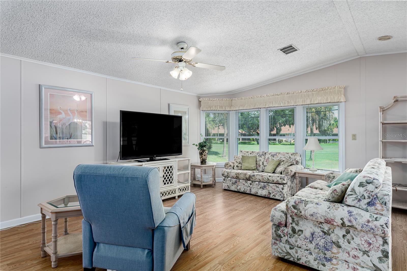 8530 COUNTESS AVENUE CIR — photo 3