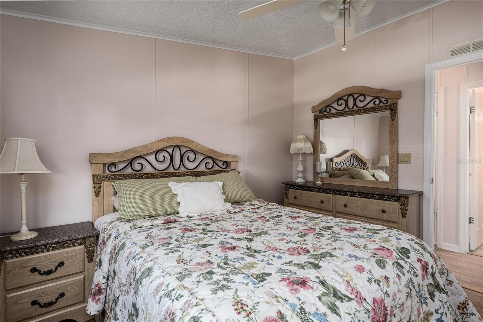 8530 COUNTESS AVENUE CIR — photo 18