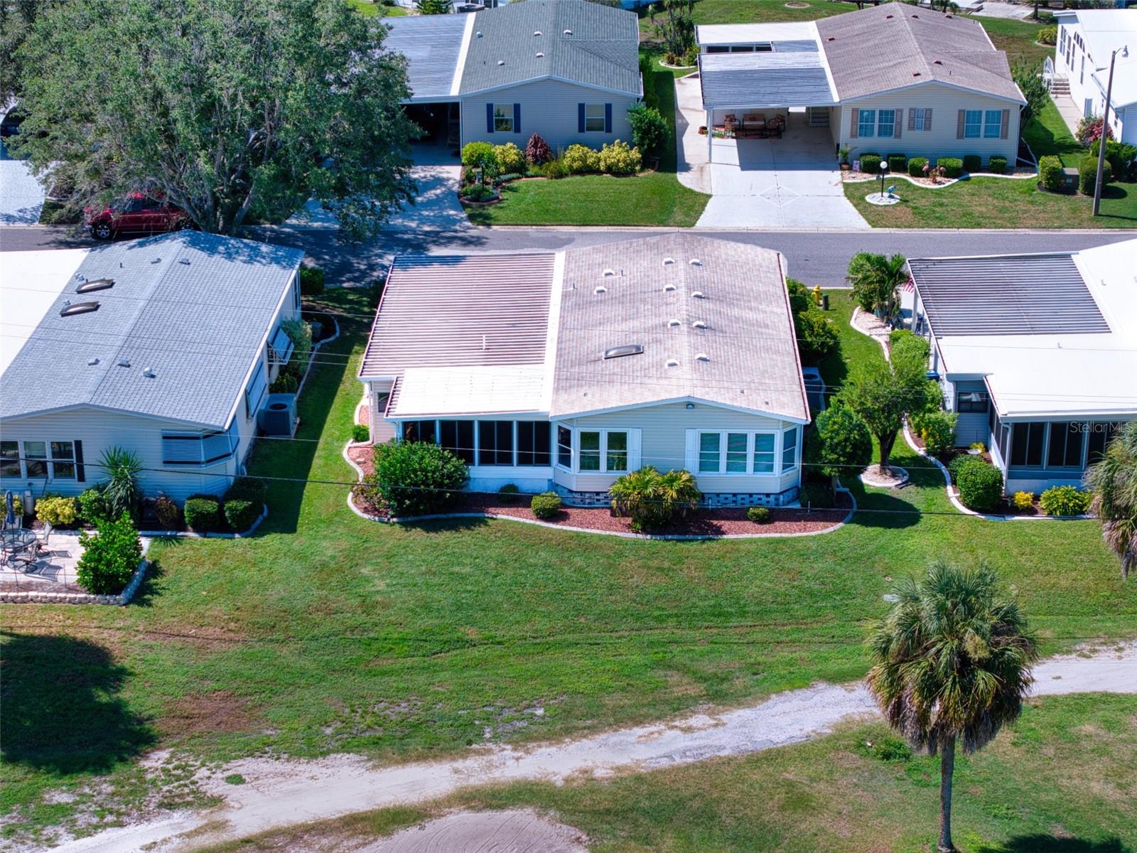 8530 COUNTESS AVENUE CIR — photo 33