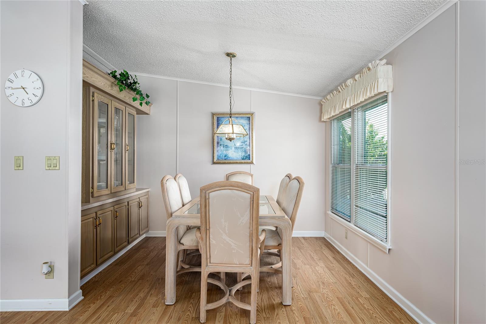 8530 COUNTESS AVENUE CIR — photo 10