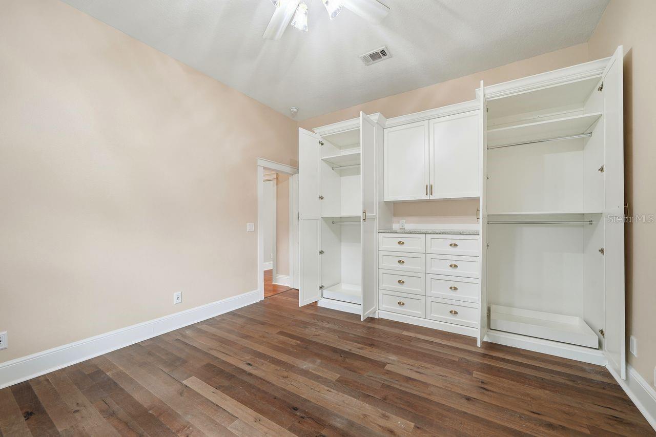 700 WESTFIELD CT — photo 47