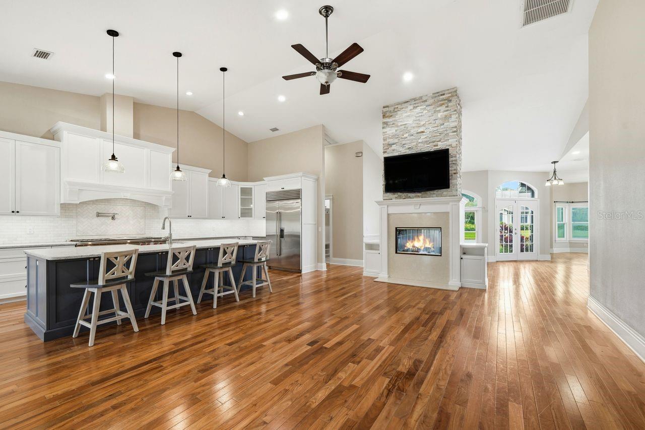 700 WESTFIELD CT — photo 16
