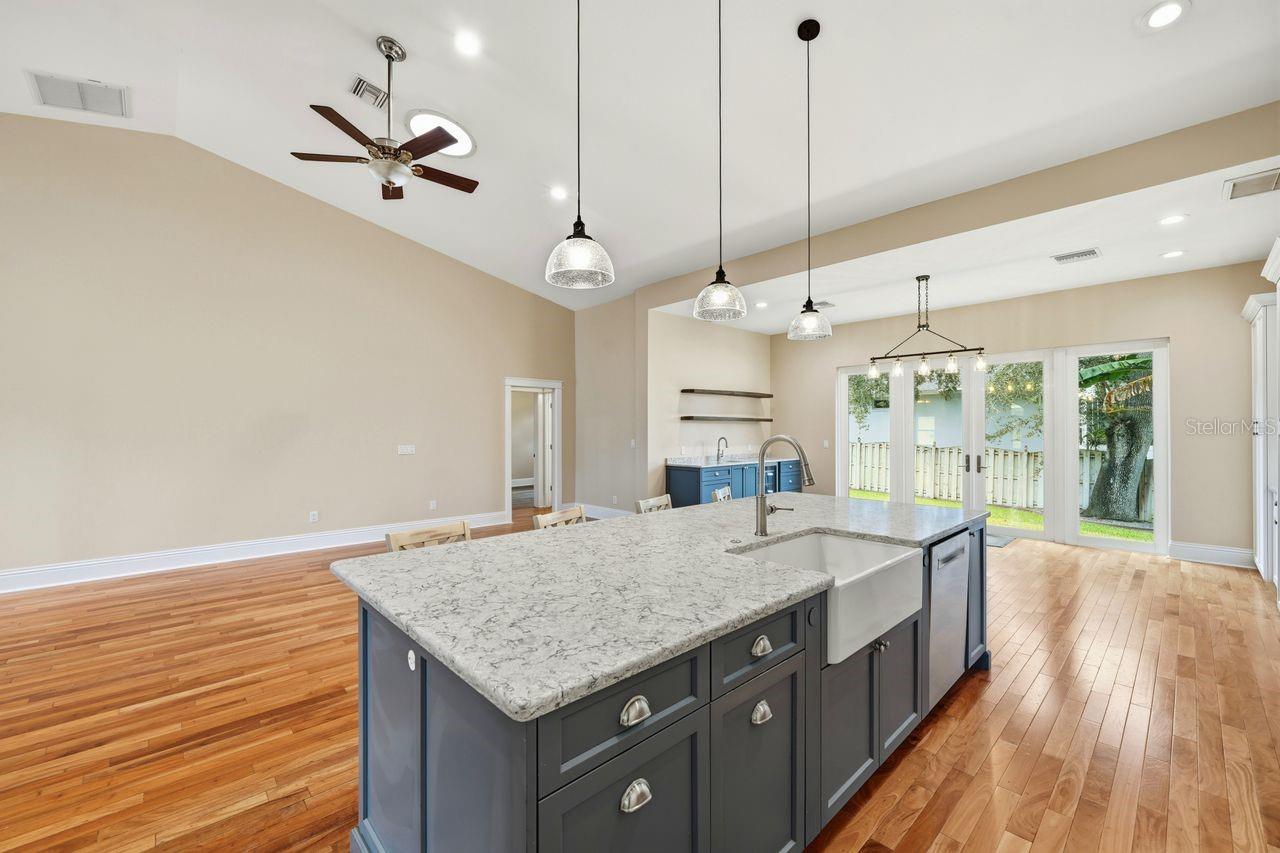 700 WESTFIELD CT — photo 22