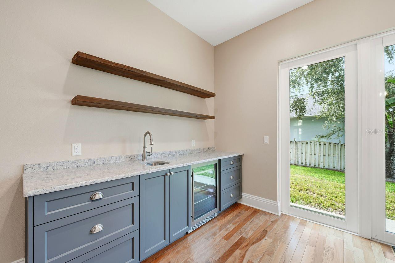 700 WESTFIELD CT — photo 24