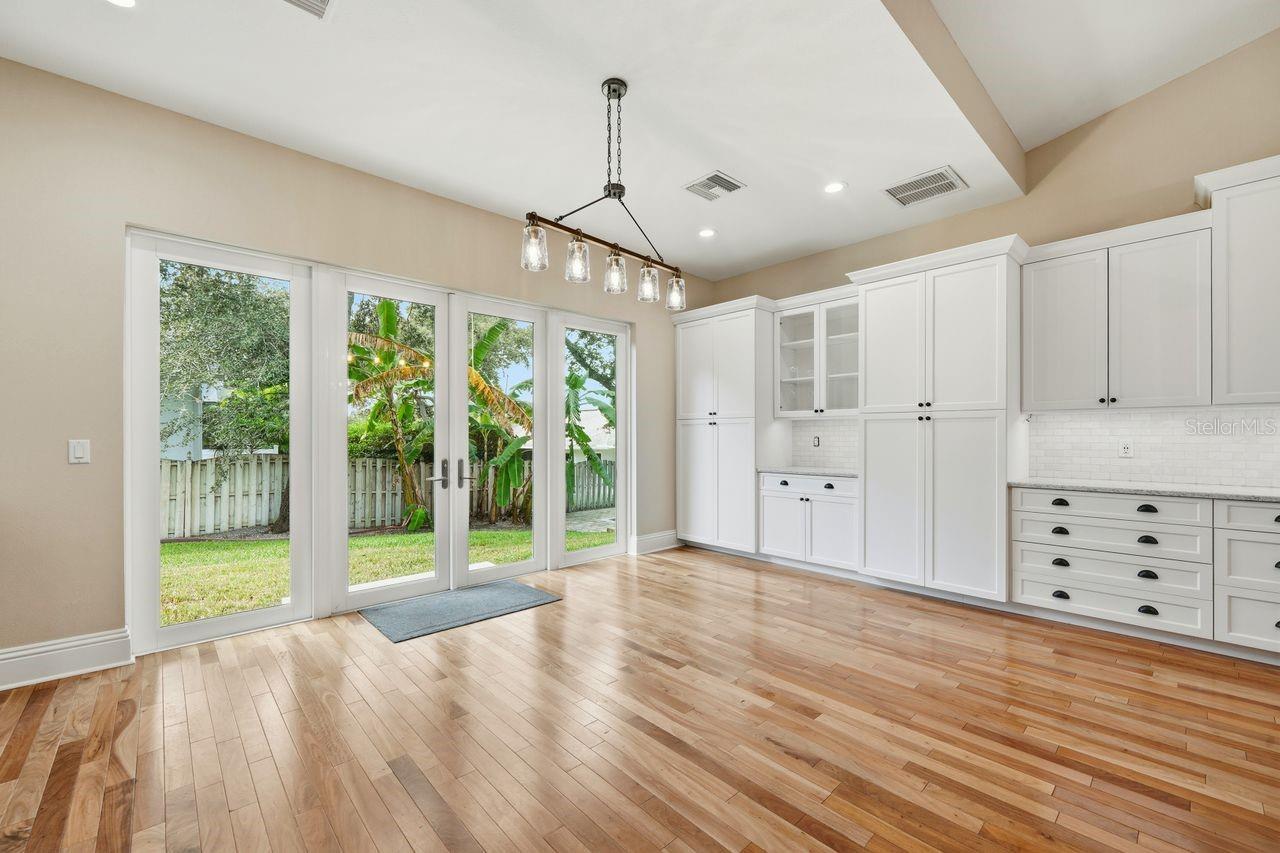700 WESTFIELD CT — photo 26