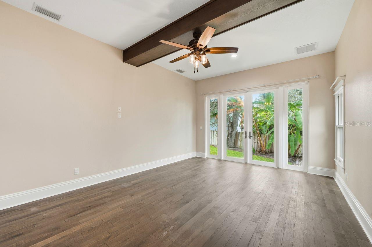 700 WESTFIELD CT — photo 34