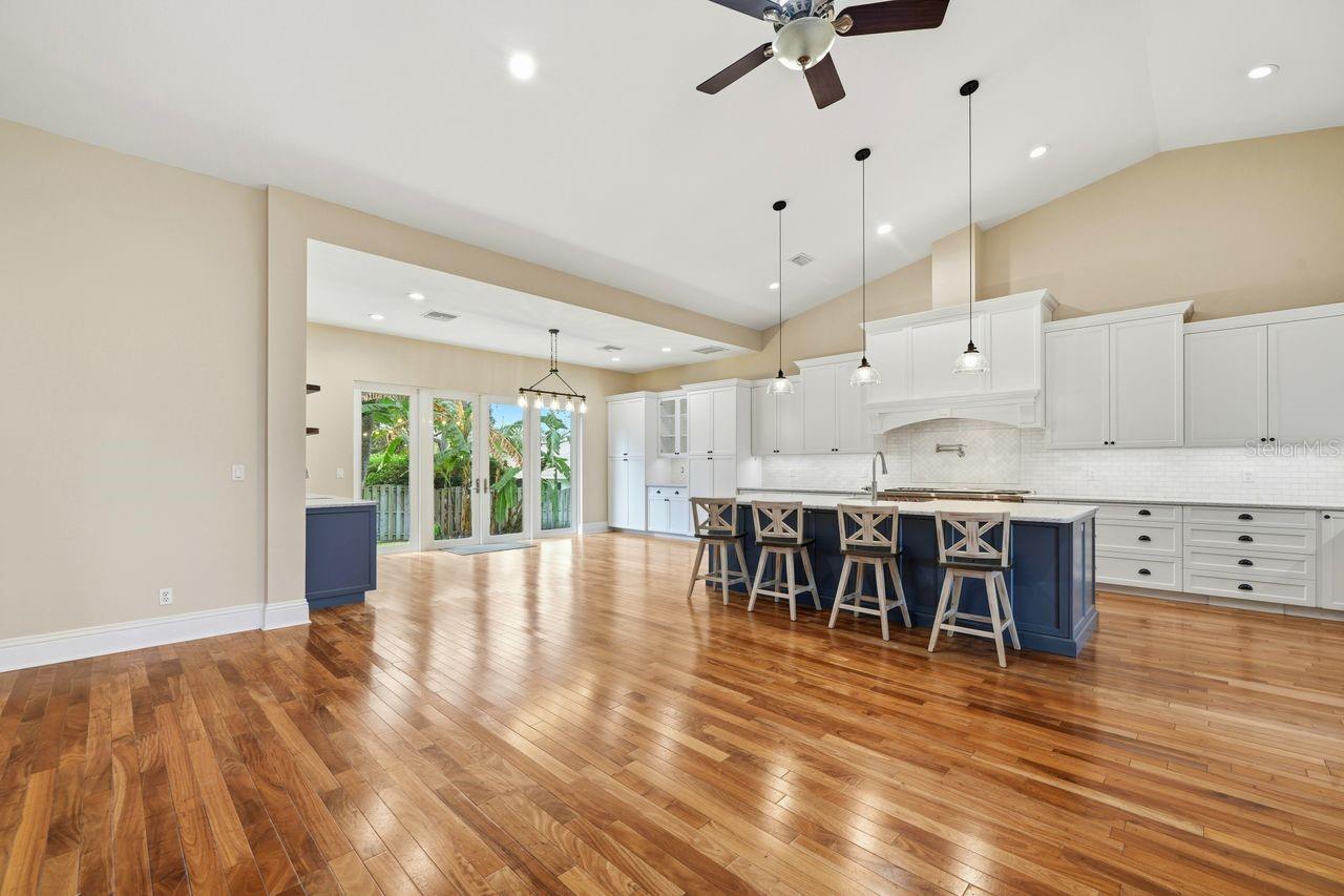700 WESTFIELD CT — photo 14