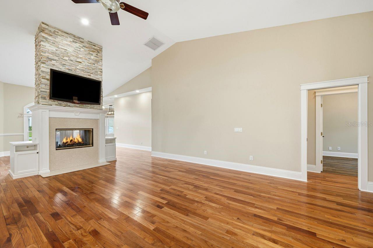 700 WESTFIELD CT — photo 12
