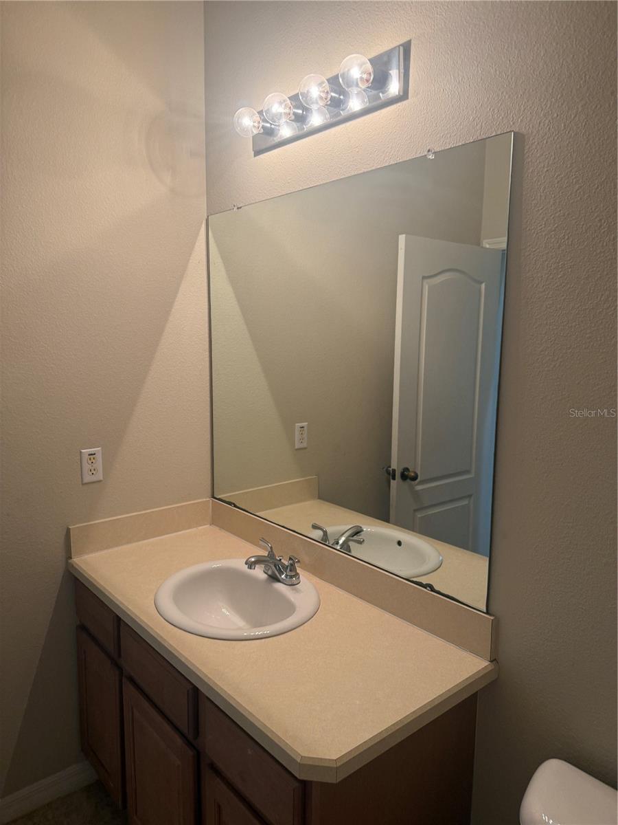 6730 EAGLE FEATHER DR — photo 30