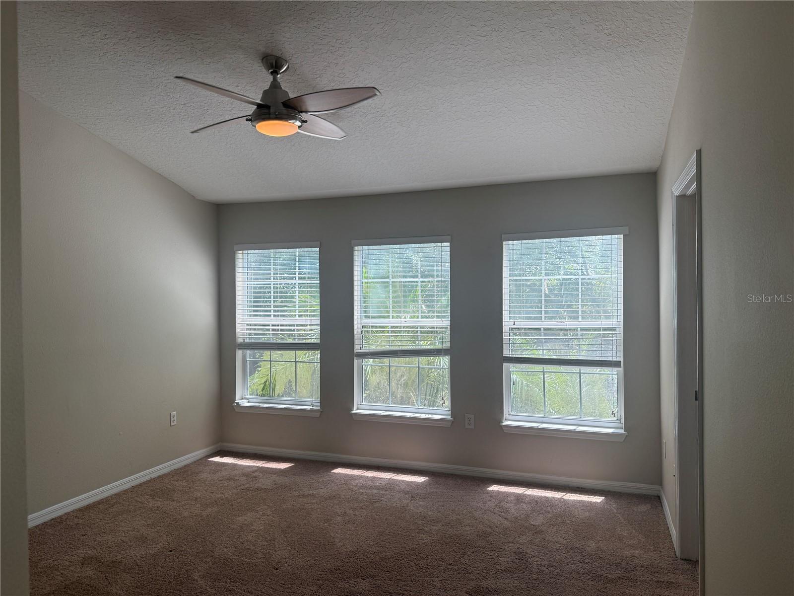 6730 EAGLE FEATHER DR — photo 35