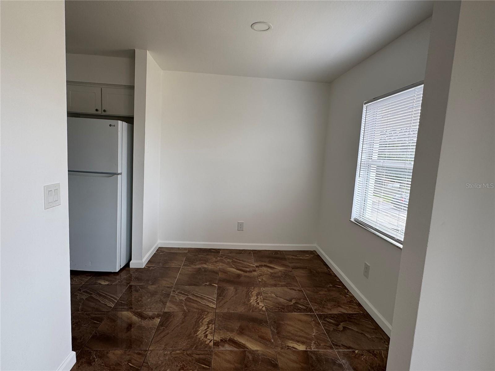5608 S MANHATTAN AVE #A — photo 9