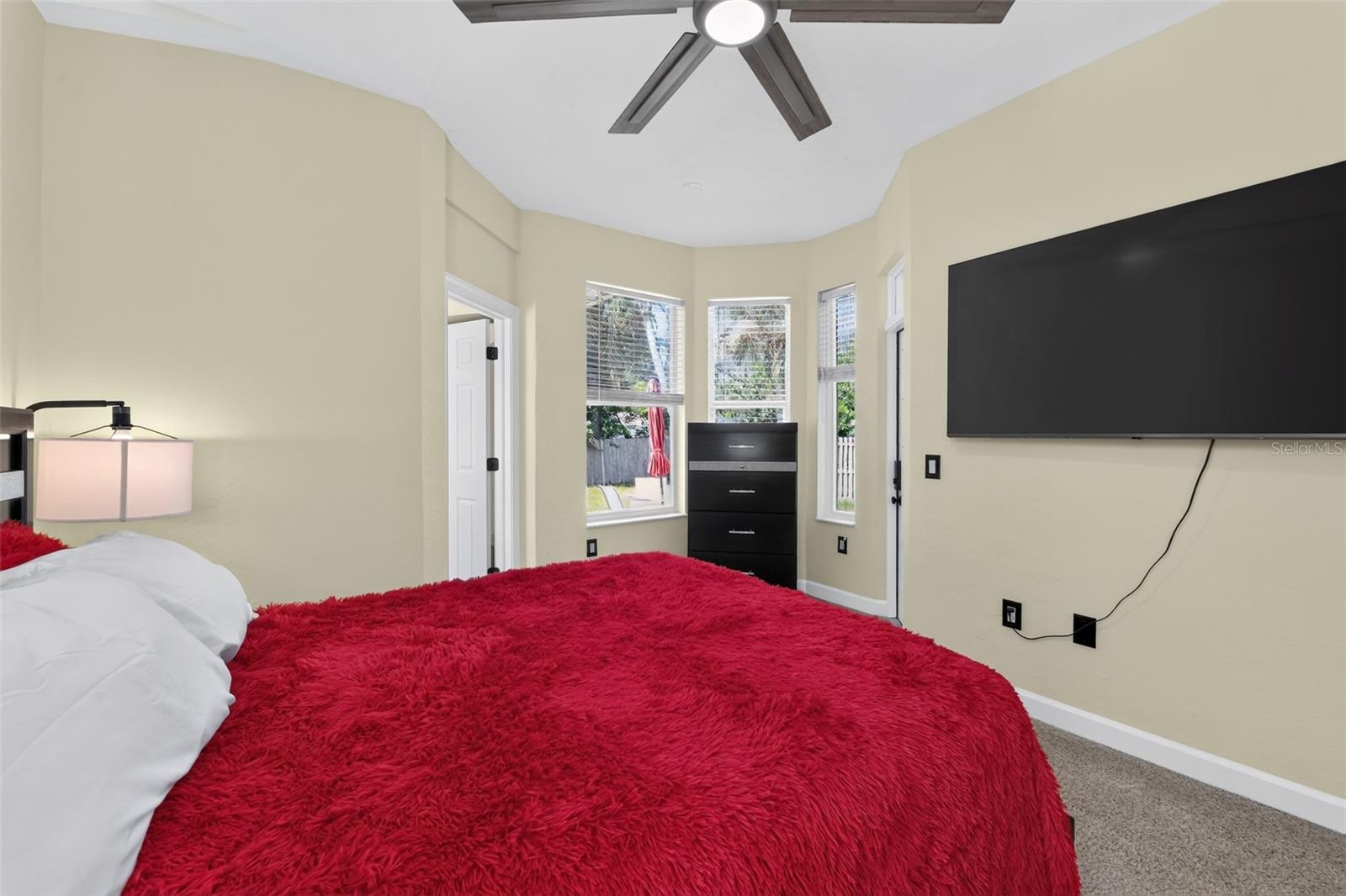 1816 RITA ST — photo 10