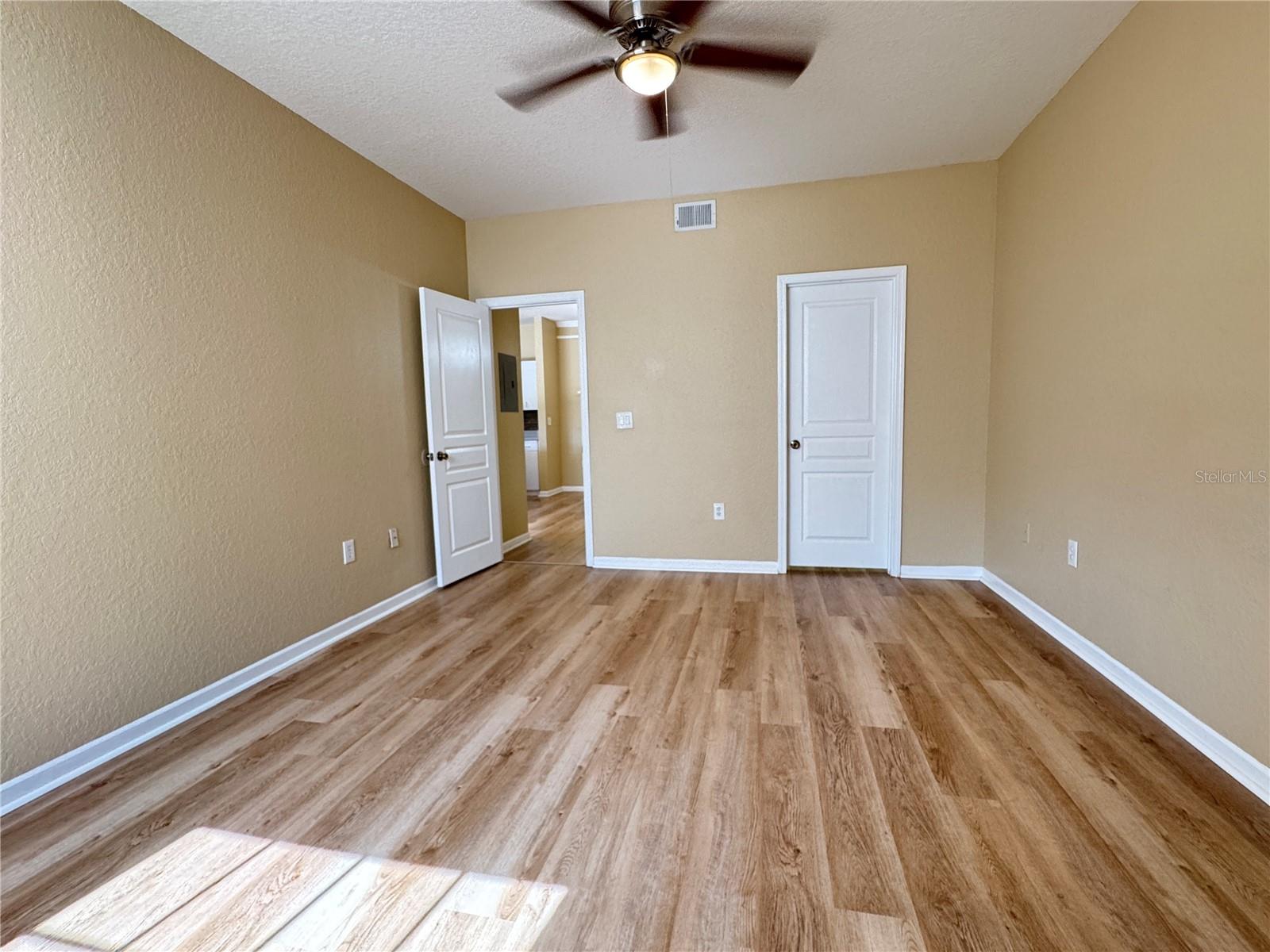 17102 CARRINGTON PARK DR #320 — photo 33