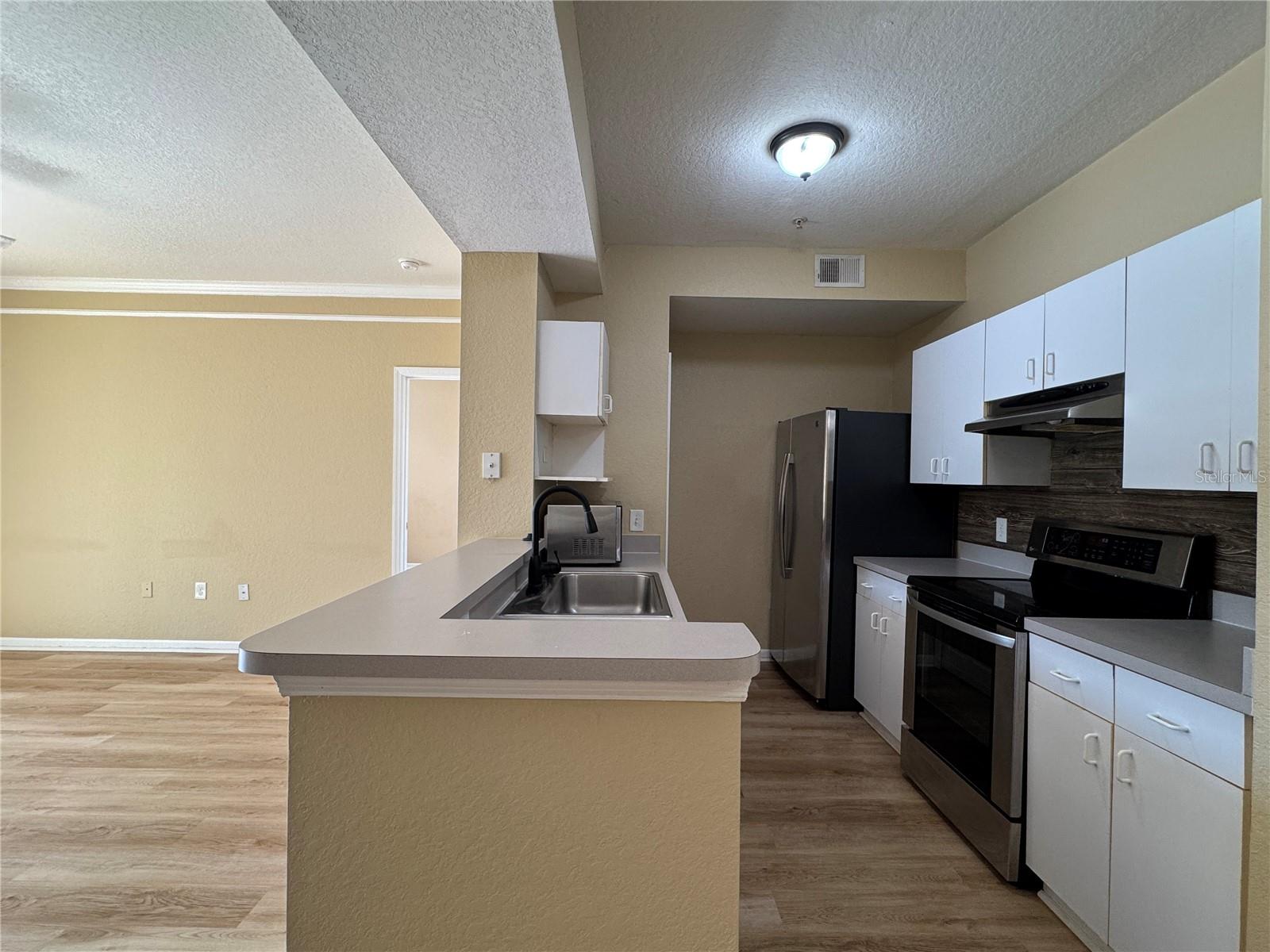 17102 CARRINGTON PARK DR #320 — photo 39