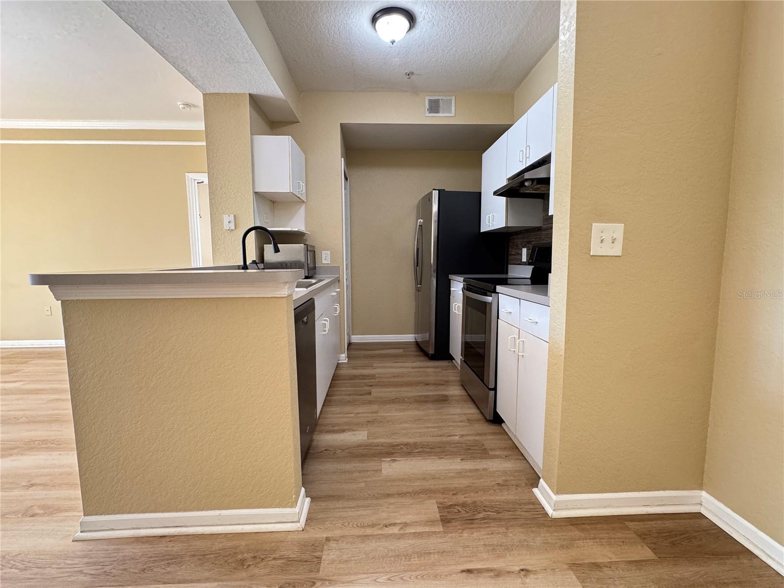 17102 CARRINGTON PARK DR #320 — photo 38