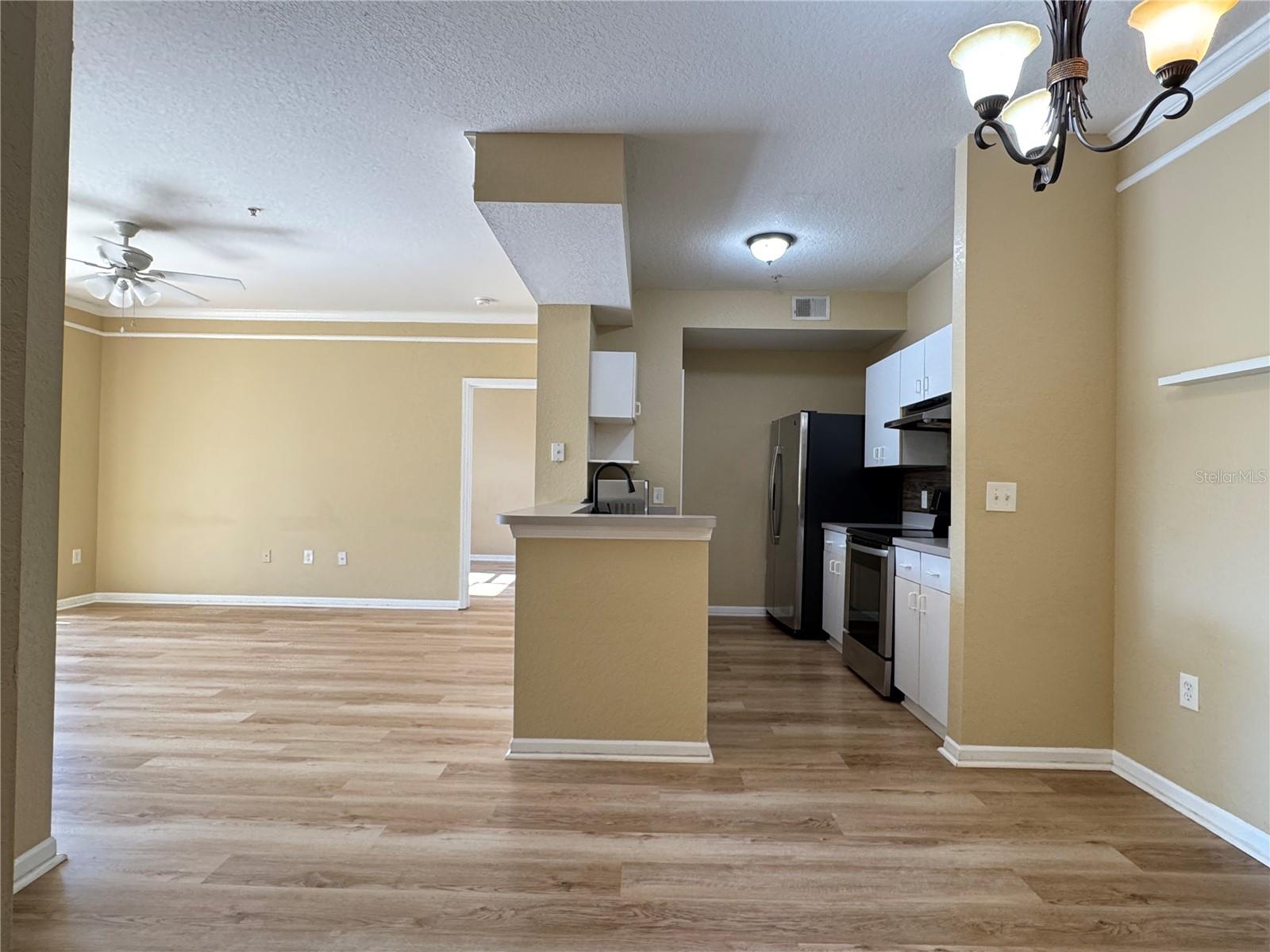 17102 CARRINGTON PARK DR #320 — photo 10