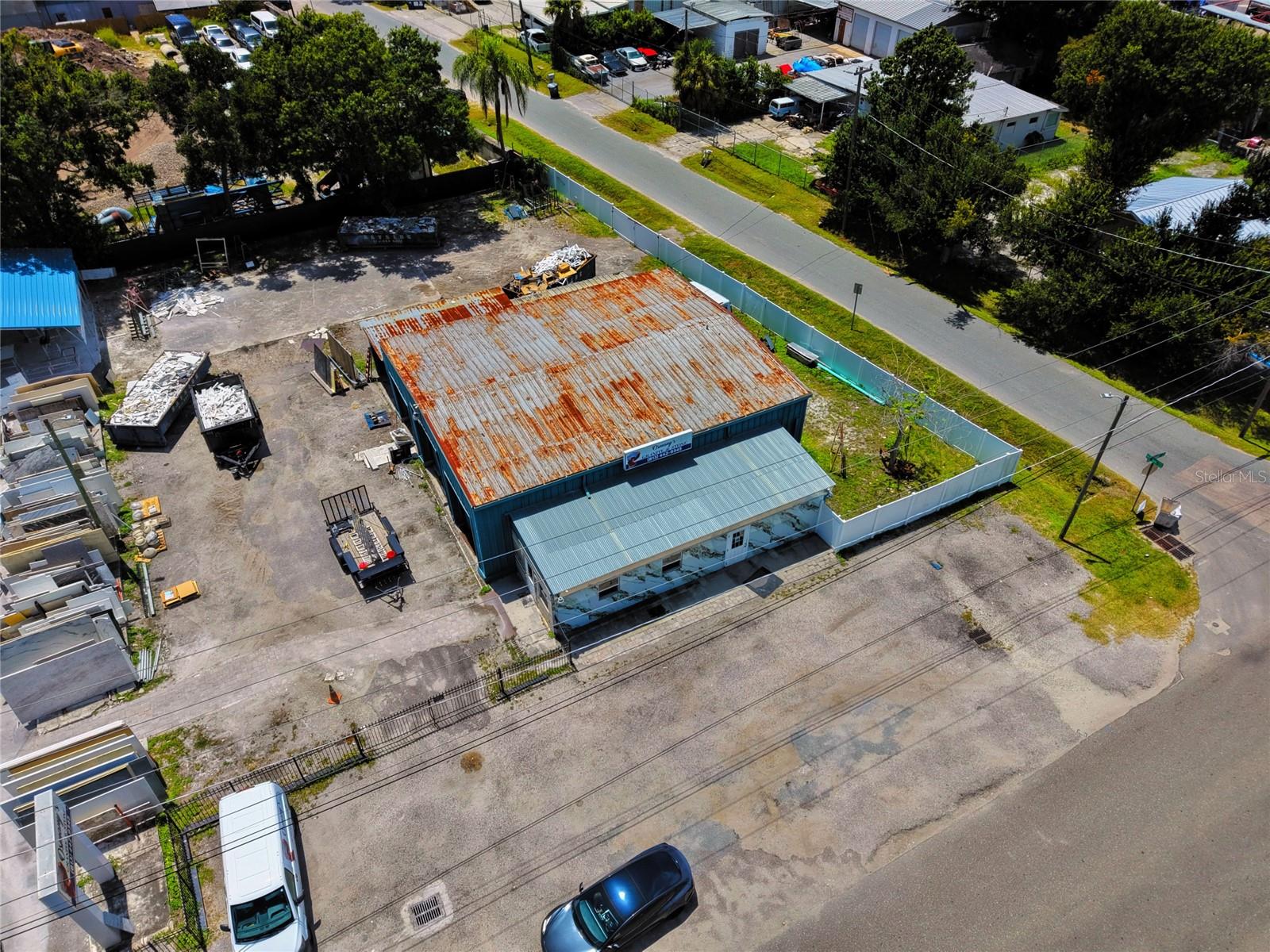 4024 & 4026 W CREST AVE — photo 42