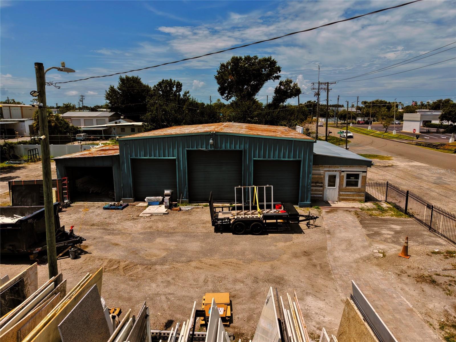 4024 & 4026 W CREST AVE — photo 41