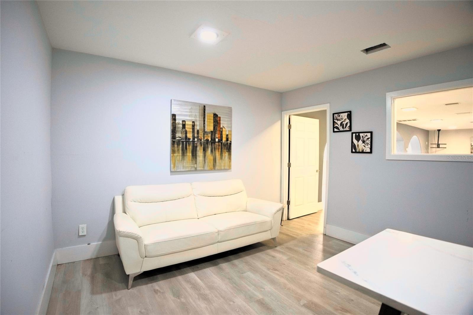 4024 & 4026 W CREST AVE — photo 19