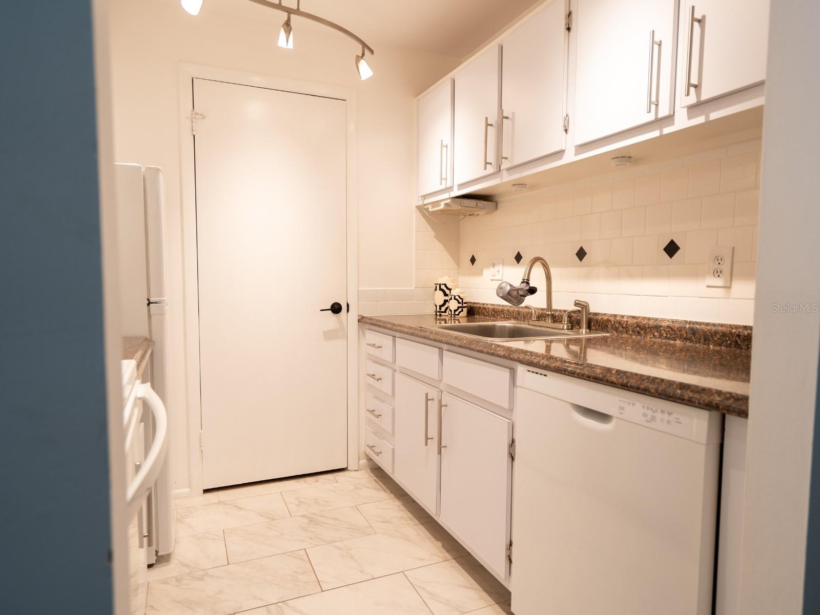 3255 BENEVA RD #201 — photo 5