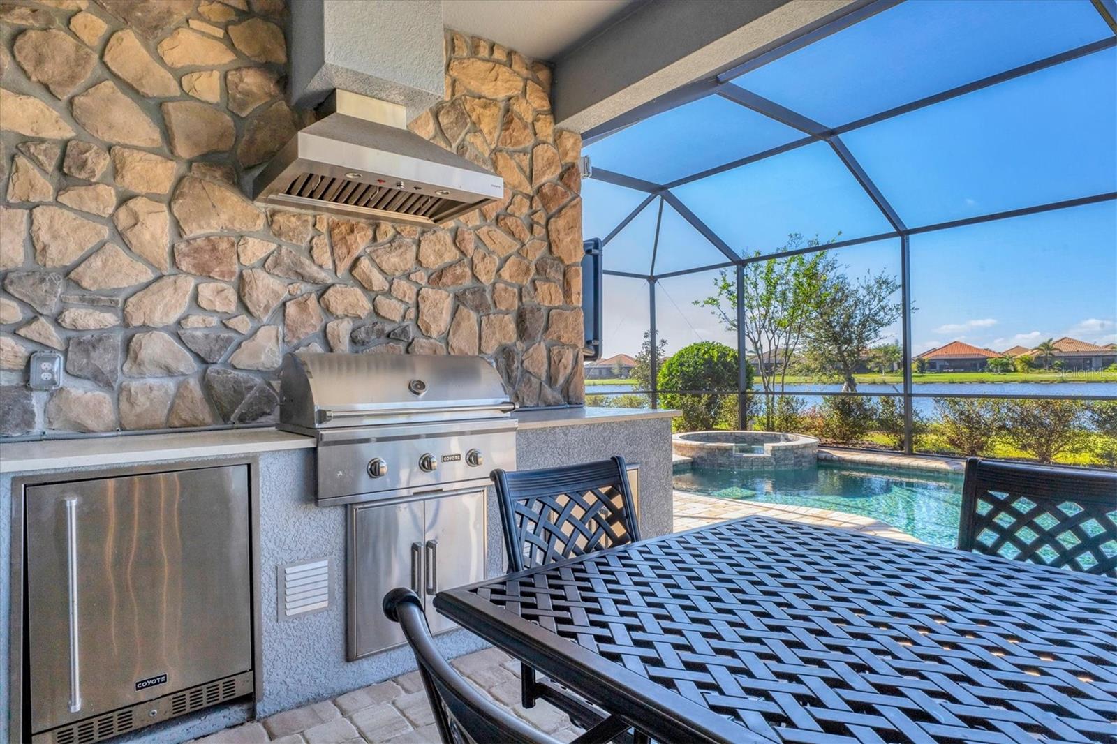 7028 HIGHGATE LN — photo 32