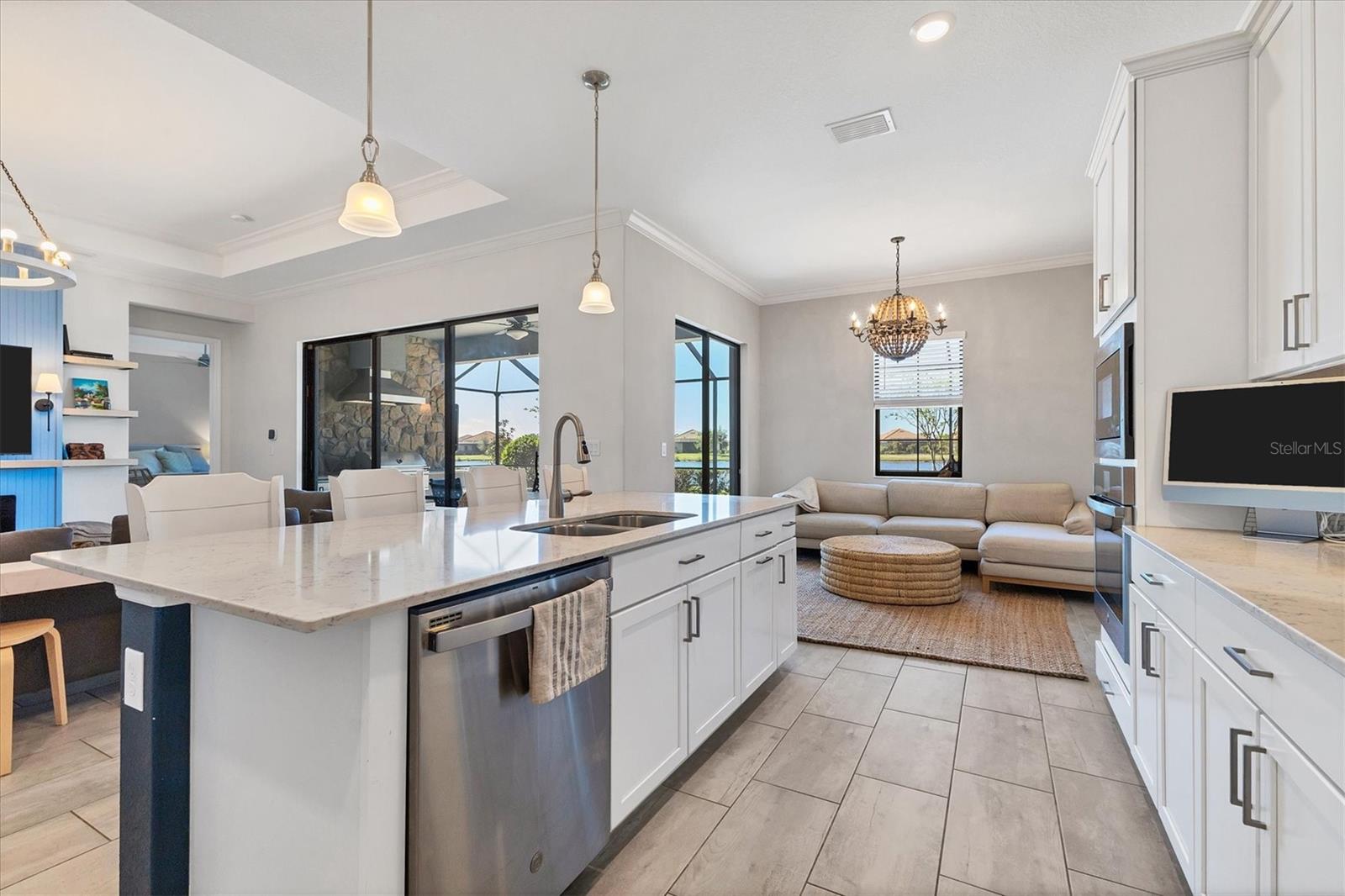 7028 HIGHGATE LN — photo 17