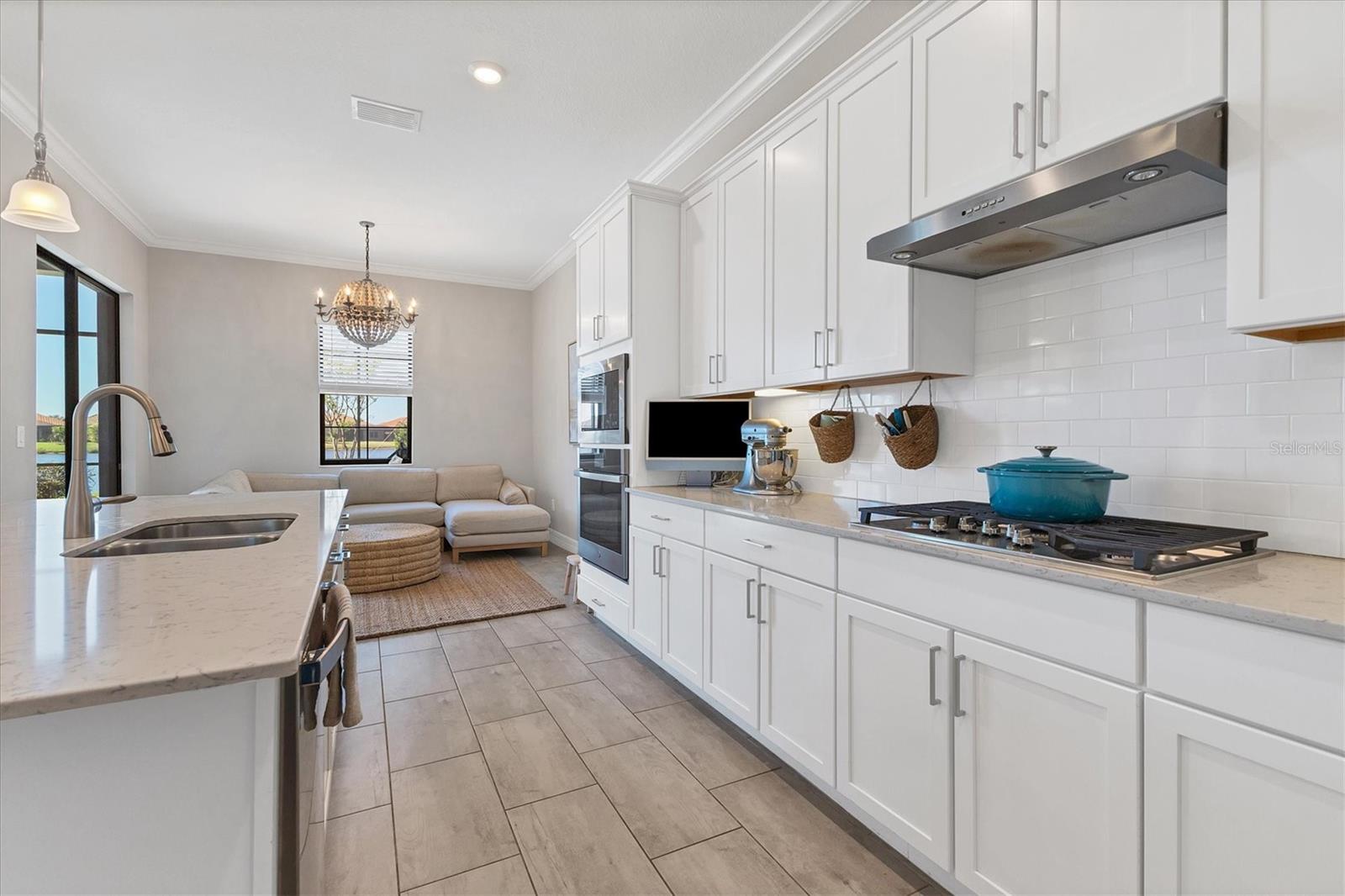 7028 HIGHGATE LN — photo 16