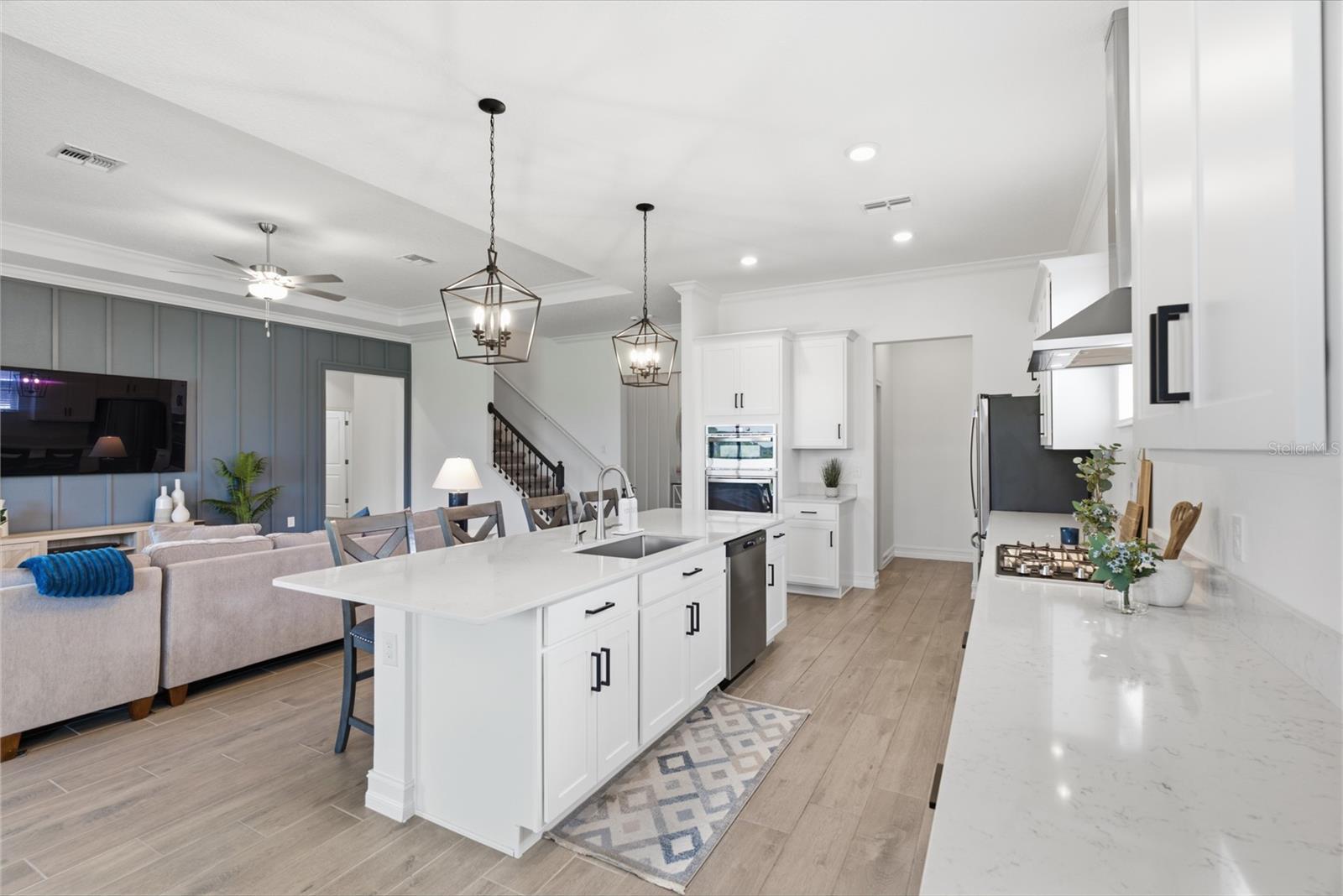 8908 LITTLE BLUESTEM DR — photo 16