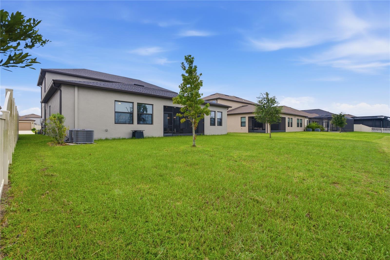 8908 LITTLE BLUESTEM DR — photo 42