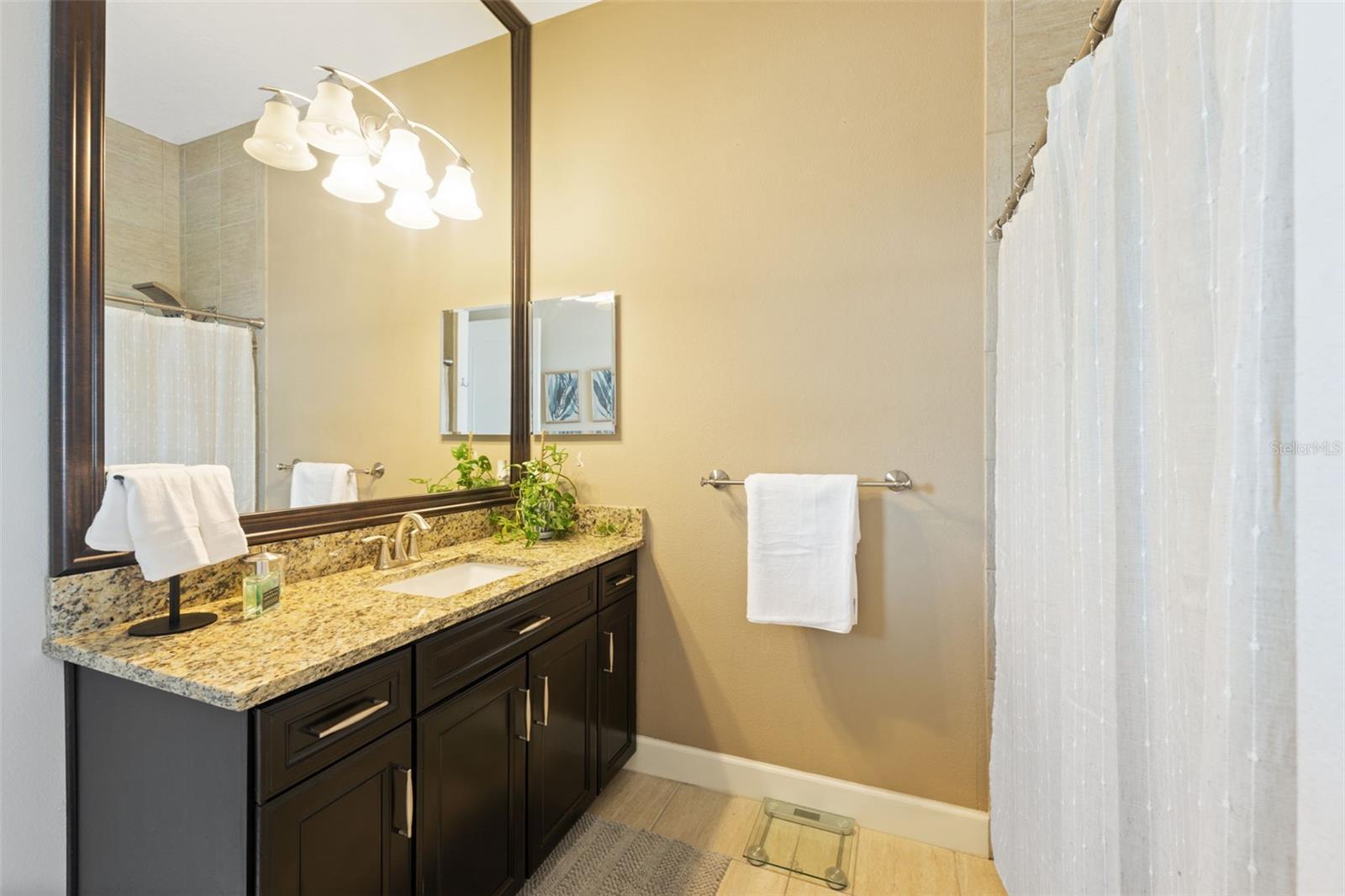 2591 GRAND CYPRESS BLVD — photo 43