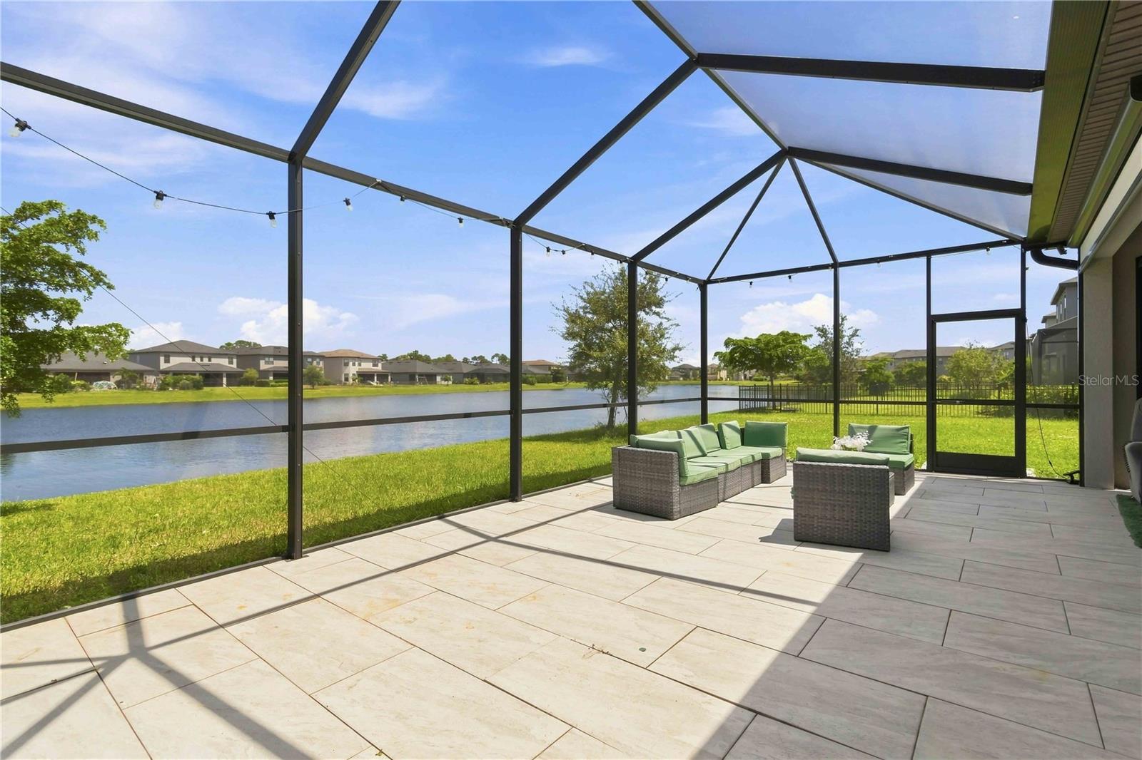 5517 SUMMIT GLN — photo 36