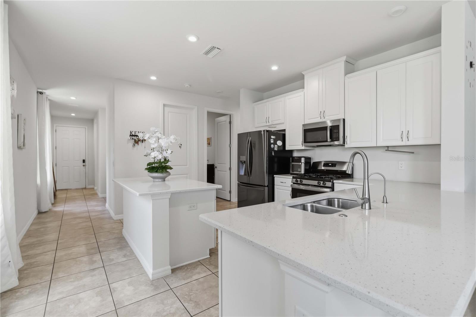 5517 SUMMIT GLN — photo 14