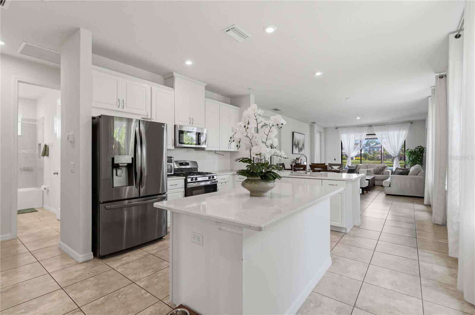 5517 SUMMIT GLN — photo 16