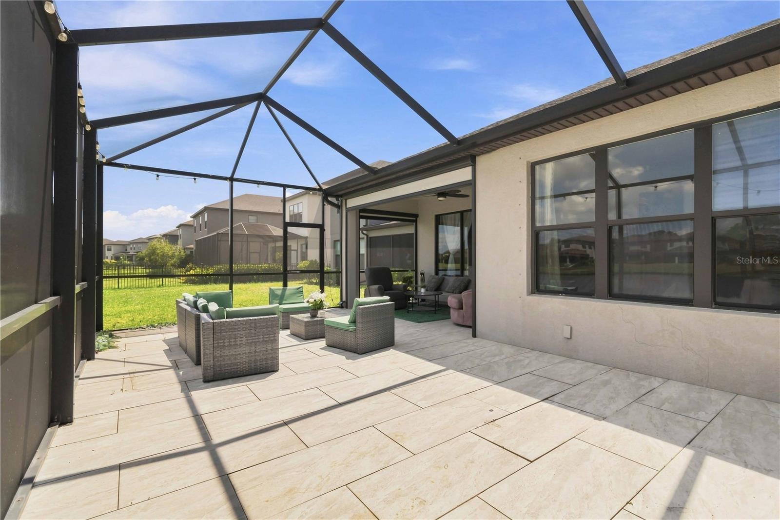 5517 SUMMIT GLN — photo 35
