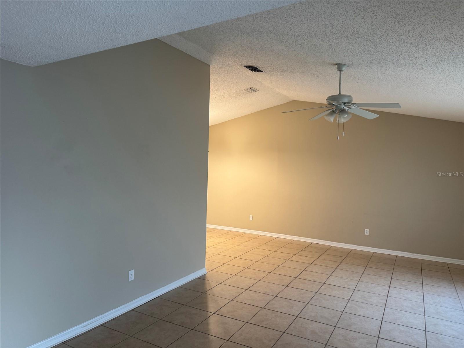 2537 ARBORWOOD DR — photo 3