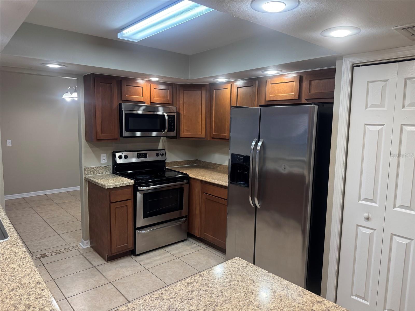 2537 ARBORWOOD DR — photo 7
