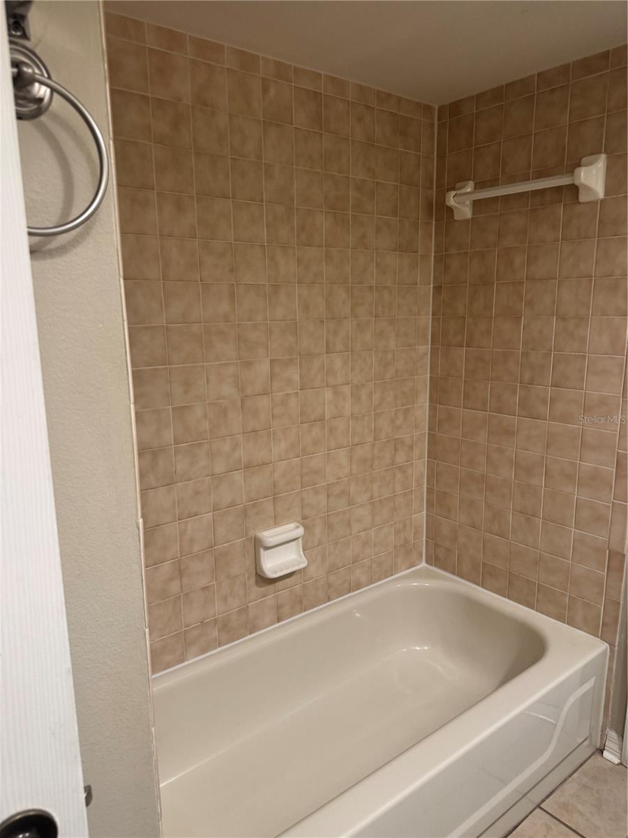 2537 ARBORWOOD DR — photo 16