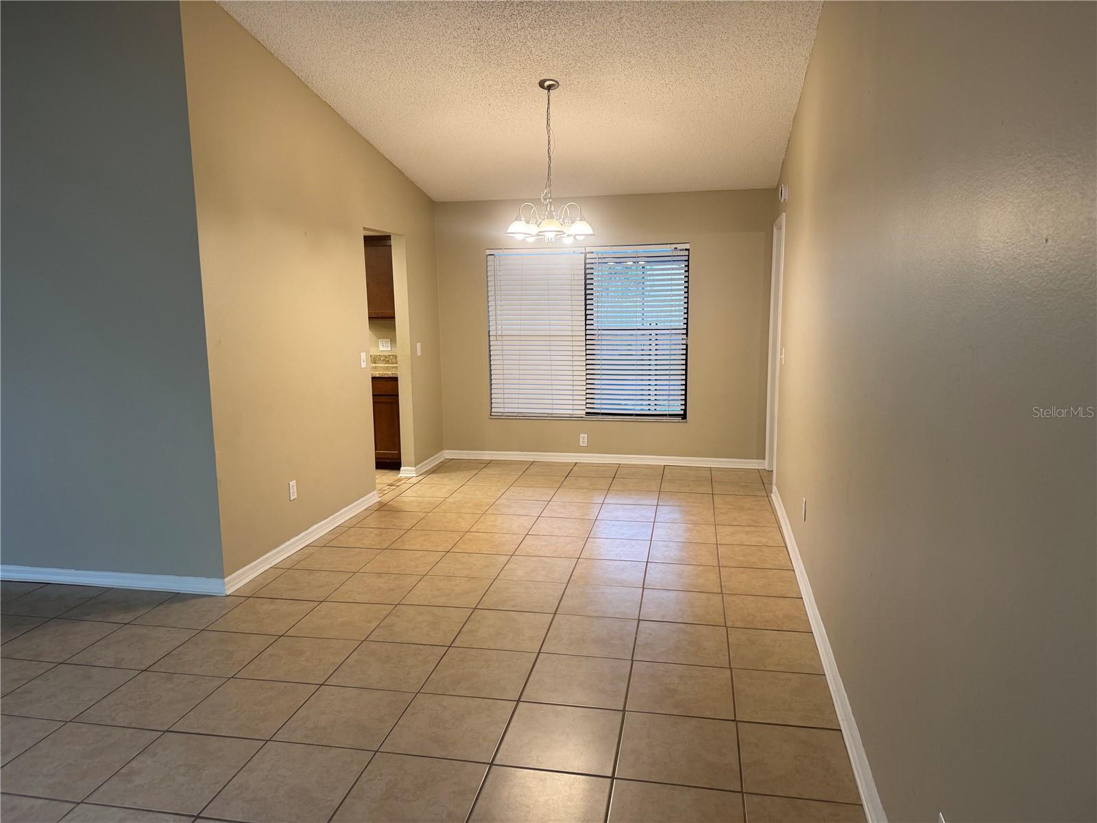 2537 ARBORWOOD DR — photo 5