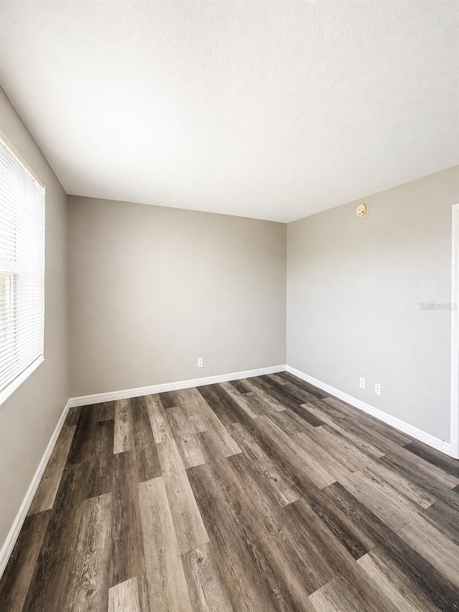 2025 7TH ST S #6 — photo 4